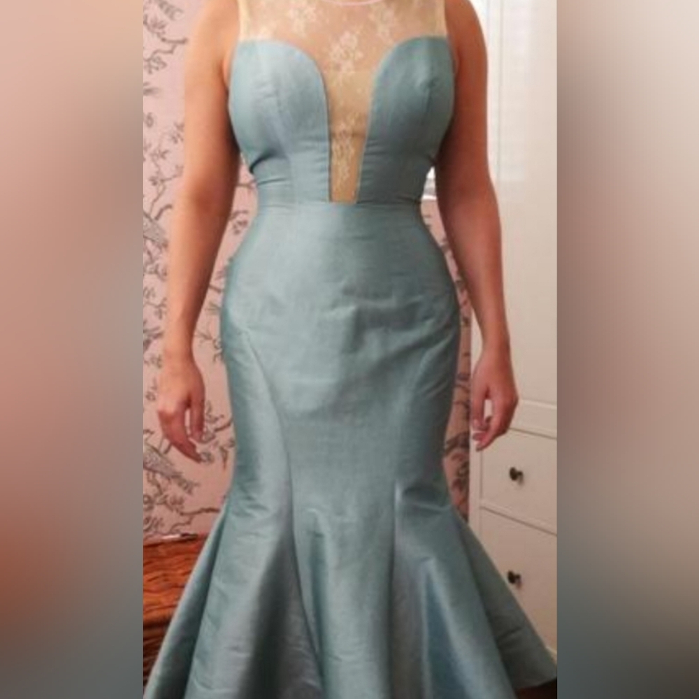 SIVALIA COUTURE Open Back Mermaid Gown Dress with Lace and Double Hem